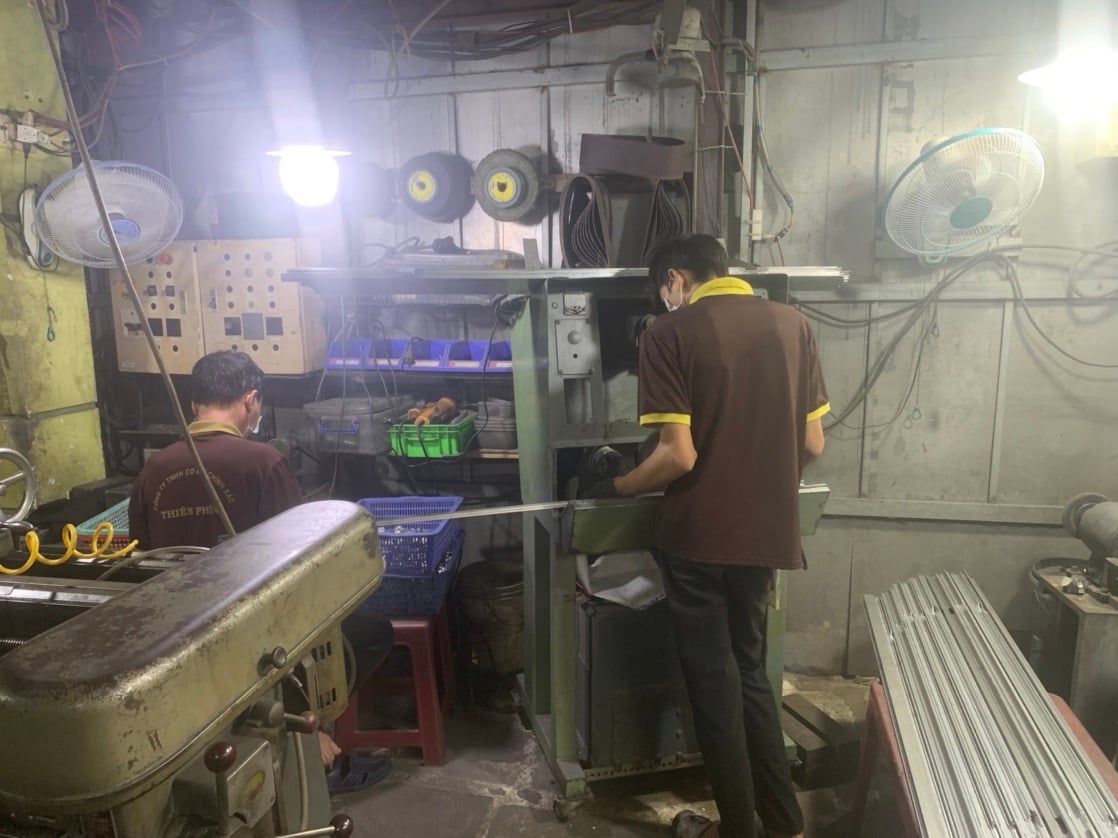 QC checking and repair area.jpg